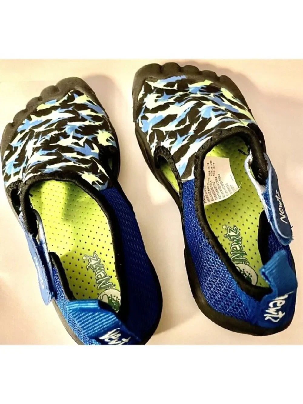 Newtz Water Shoes Girl/Boys Children Size 11/12 Bumper Toe Swim Sandal Blue/Grn